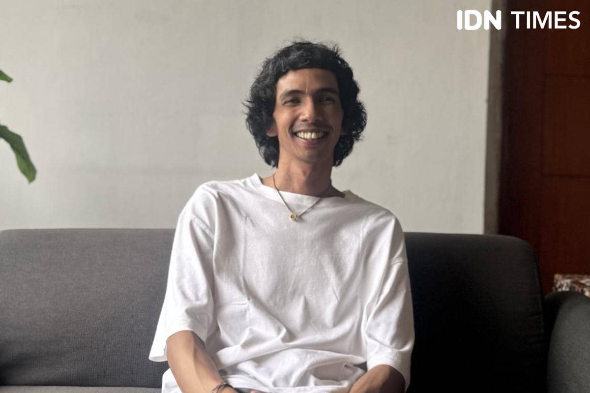 Enau Bantah Lagunya soal Politik: Keresahan Tongkrongan Aja