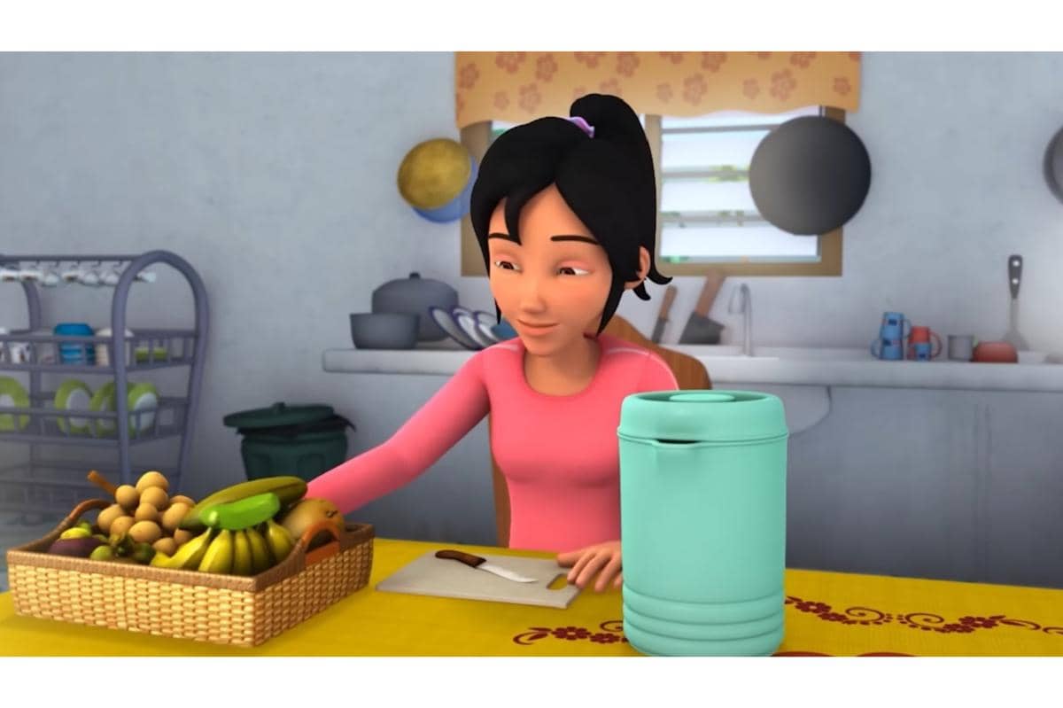 Kak Ros menyiapkan alat dan bahan untuk membuat es krim buah homemade