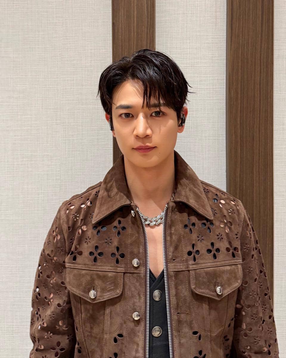 Minho SHINee saat tampil di K-LIFE & K-LIVE INDONESIA : HUG K-Pop Concert