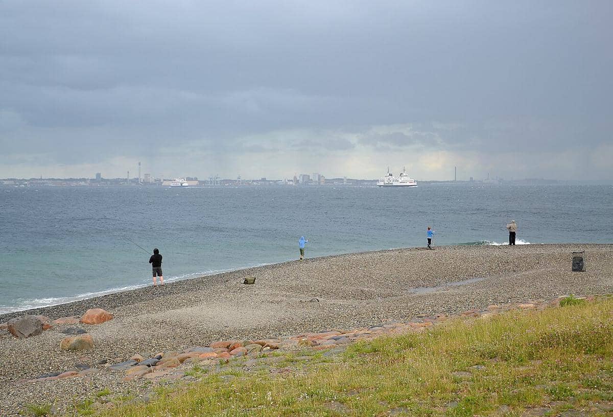 ilustrasi Selat Denmark jalur penghubung Atlantik Utara