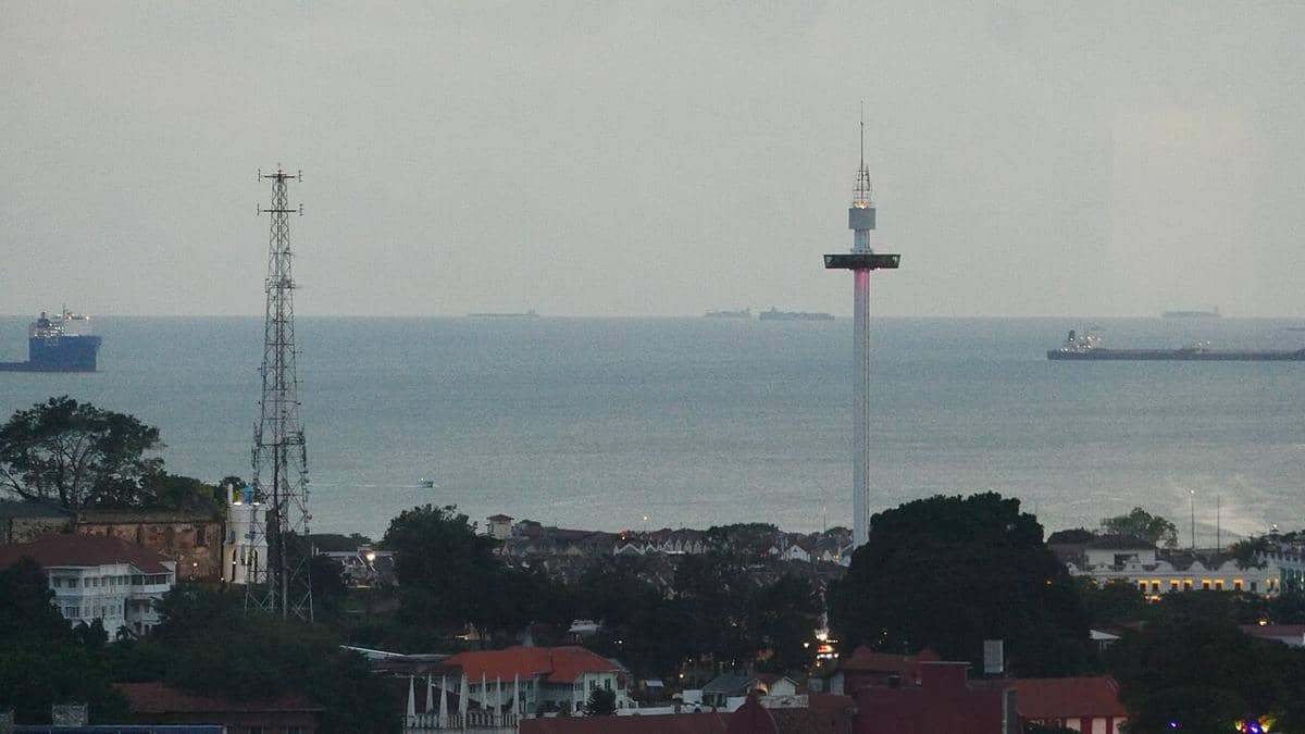 potret Selat Malaka sebagai pelayaran energi dunia (commons.wikimedia.org/ZoschH)