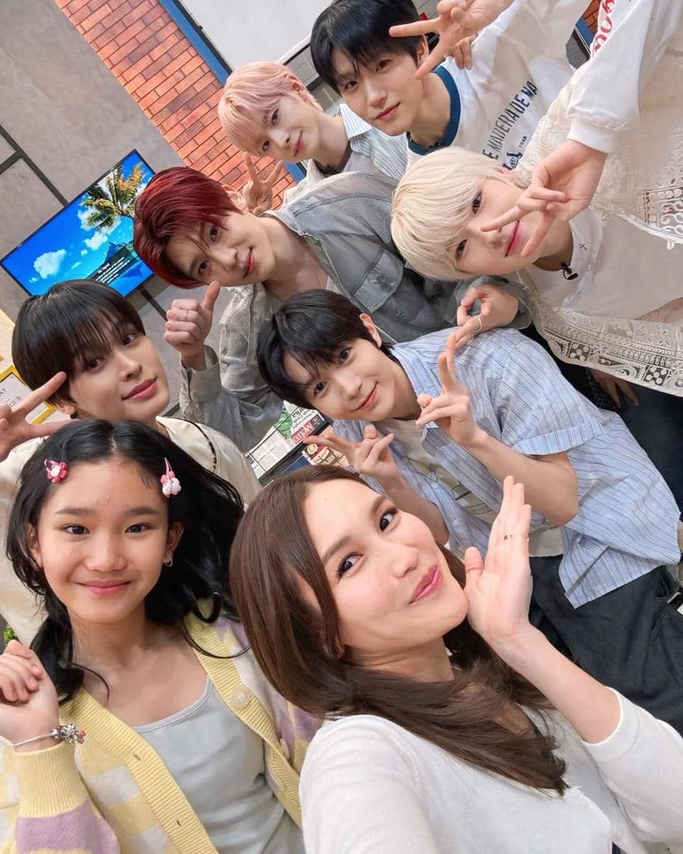 gaya Ayu Tingting dan Bilqis saat bertemu NCT Wish