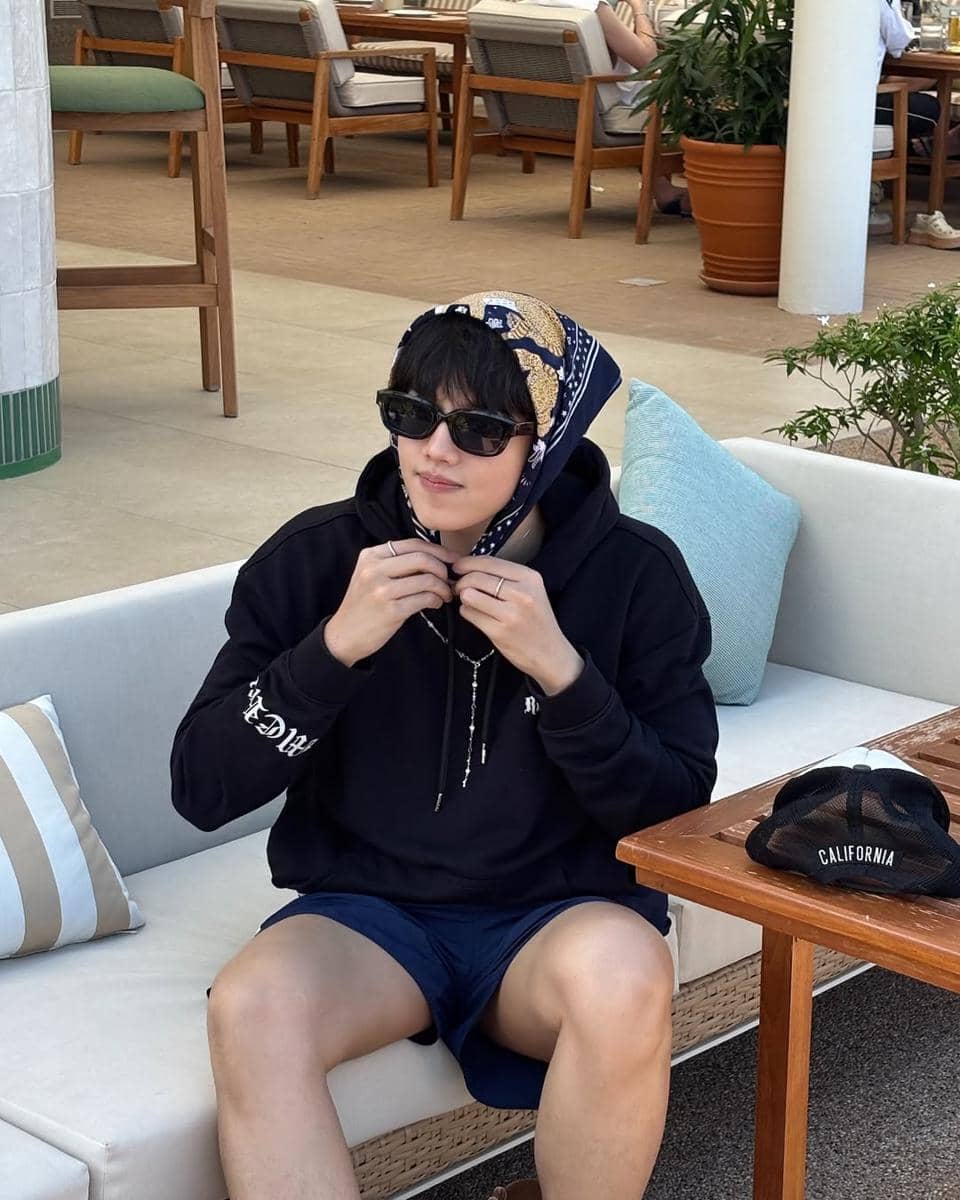 Mix and Match ke Pantai ala Fluke Nattanon