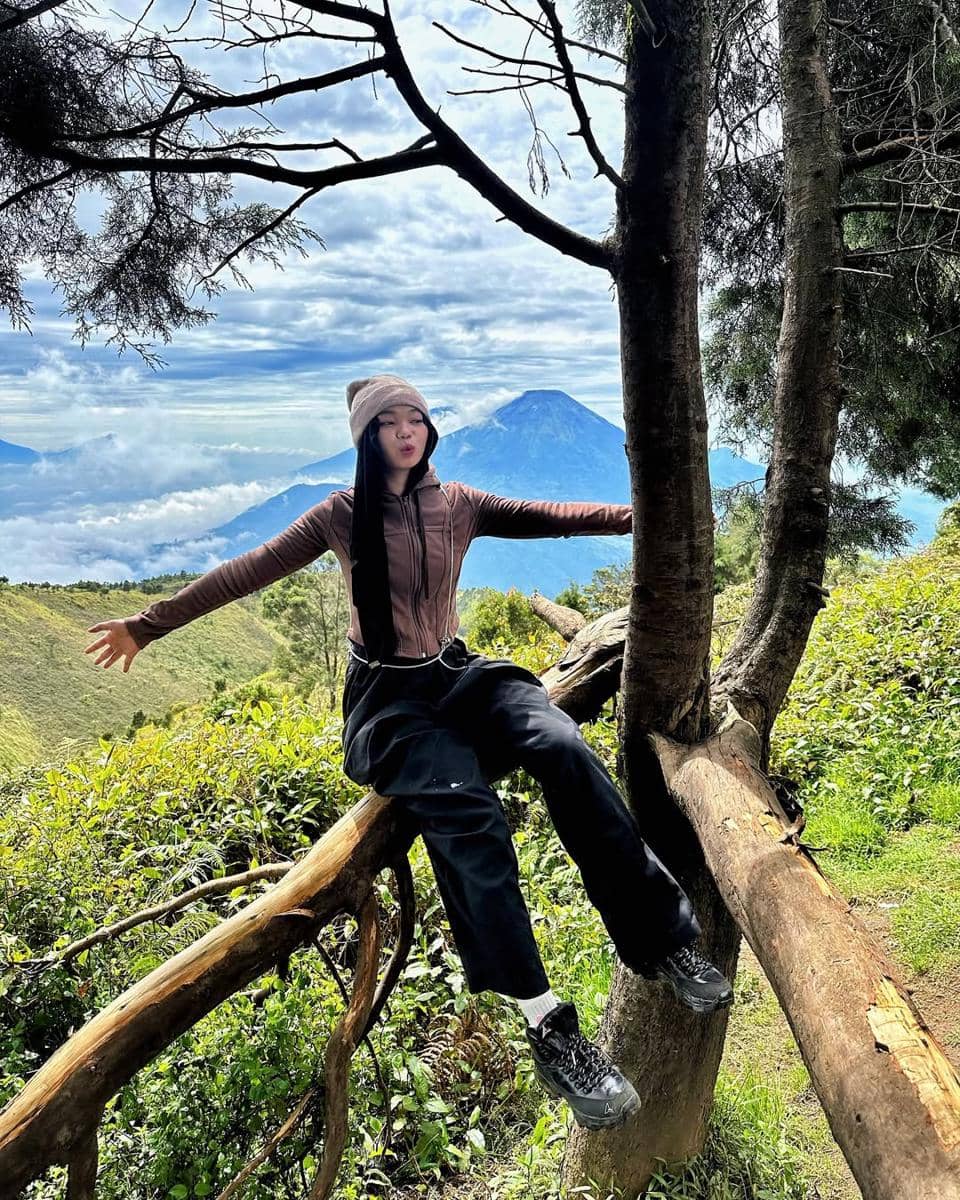 OOTD Naik Gunung ala Clara Yulia