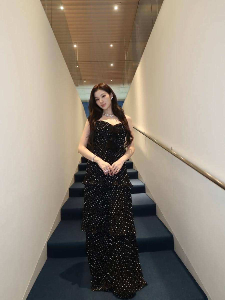 Inspirasi style ala Sana Minatozaki