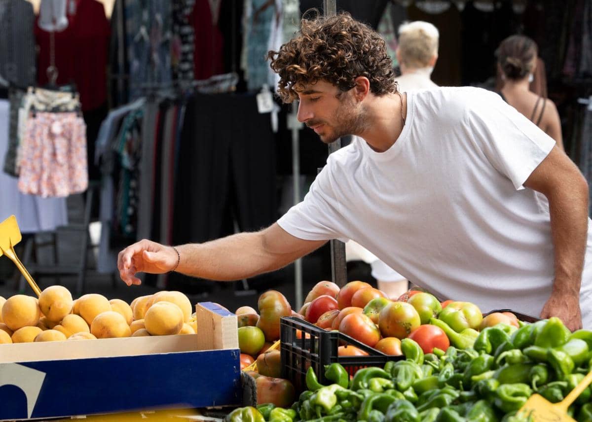 5 Alasan Kenapa Pria Sering Kesulitan saat Diminta Belanja di Pasar