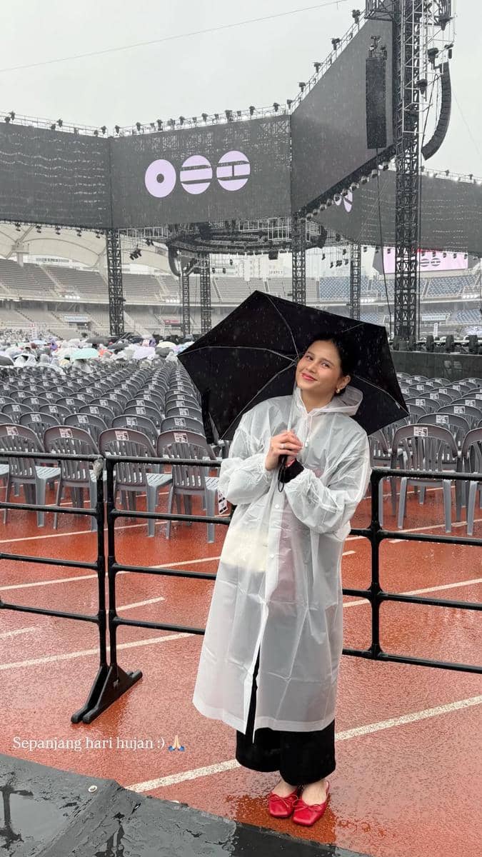 Yunita Siregar nonton konser BTS di Seoul