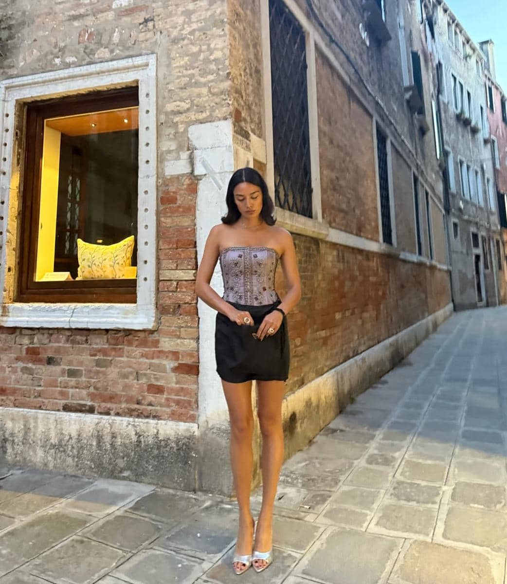 Gaya OOTD Alyssa Cordes 