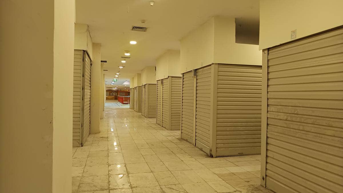 Kondisi Pasar Sentral (New Makassar Mall), Kamis (9/4/2026). IDN Times/Asrhawi Muin