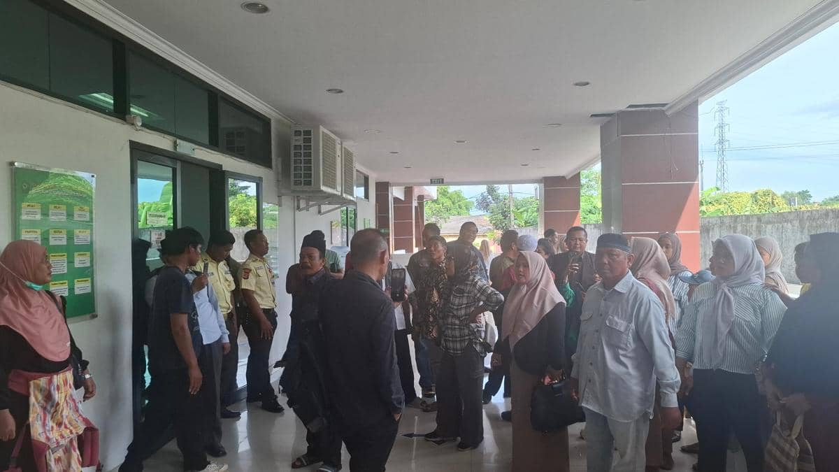 Vonis Bos Koperasi BMT di PN Serang Bikin Puluhan Korban Ngamuk