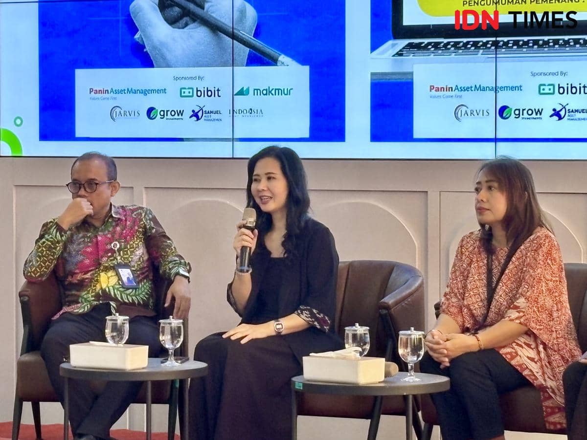 Kegiatan Road to Pekan Reksa Dana 2026 (SOSEDU APRDI) di Semarang, Kamis (9/4/2026). (IDN Times/Dhana Kencana)