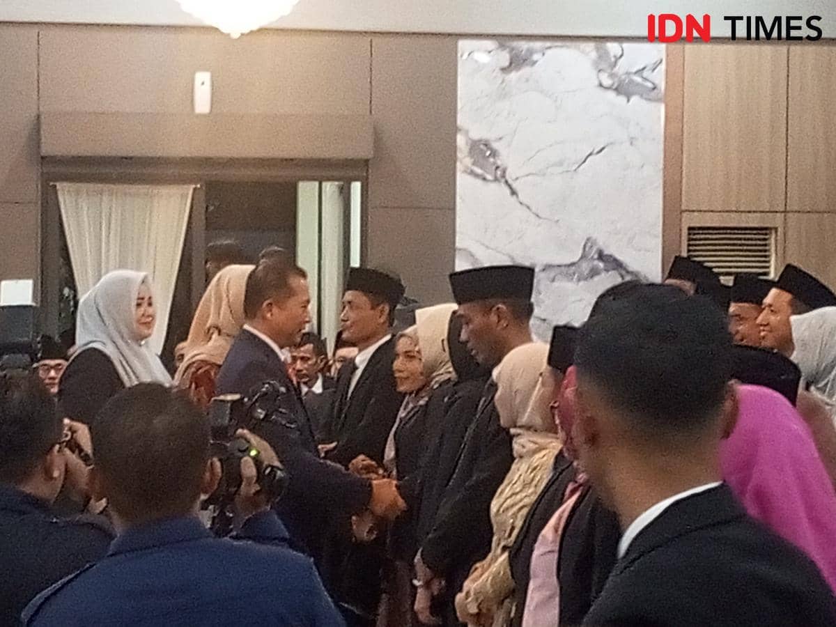 Gubernur Lantik Kakak Kandung dan Anak Ali BD Jadi Pejabat Eselon II