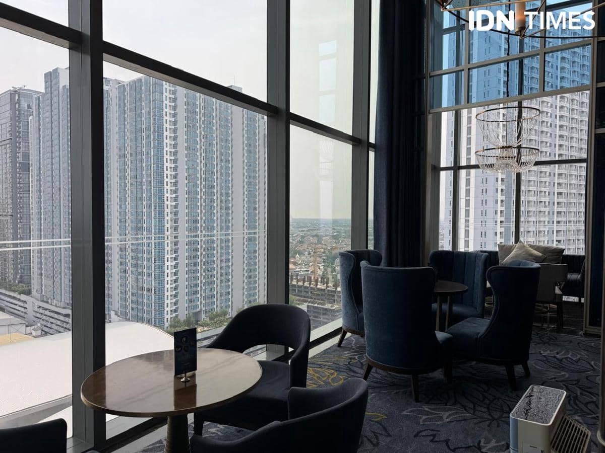 Potret suasana di Sky Lounge Surabaya