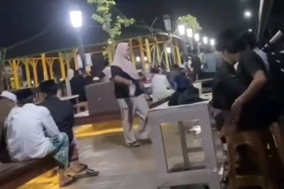 PKL Diduga Buang Sampah ke Sungai, Wako Pontianak Ancam Tutup Usahanya