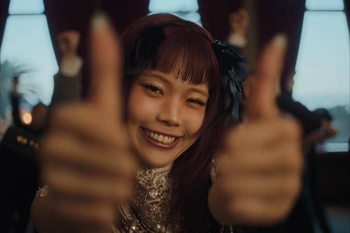 AiNA THE END di MV Luminous