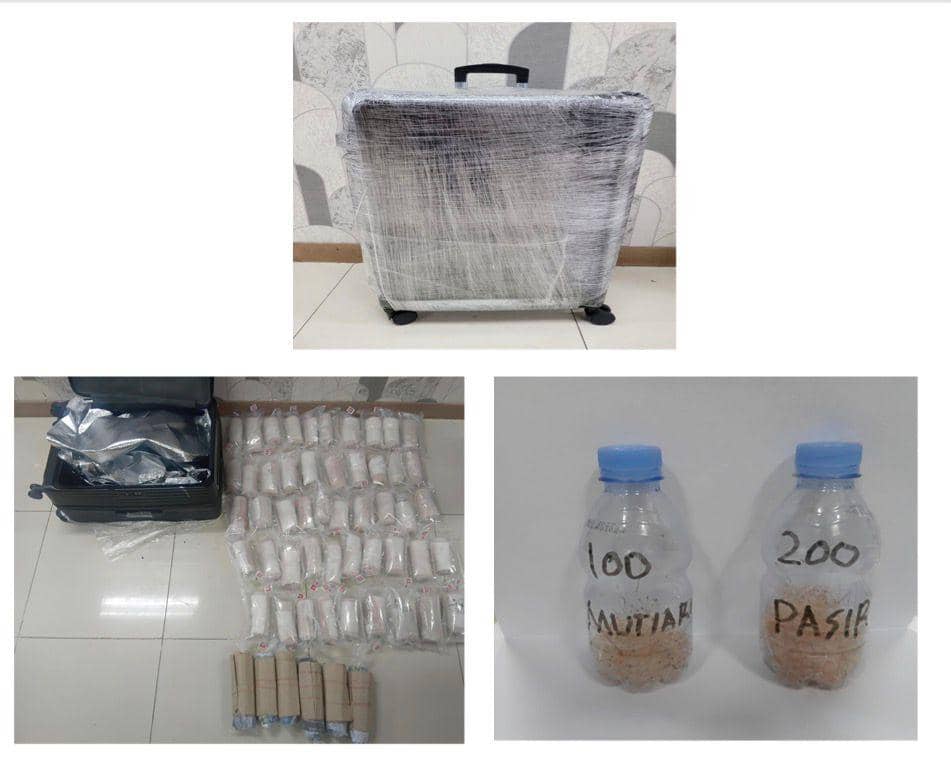 Barang bukti upaya penyelundupan benih lobster di Terminal 1C Bandara Soetta