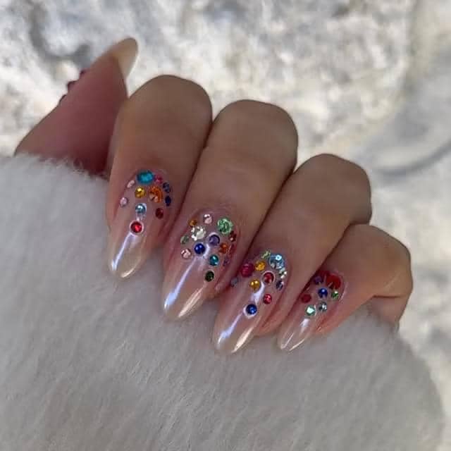 Inspirasi Coachella nails