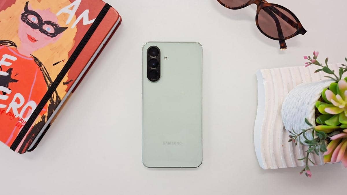 Perubahan Tebal dan Berat Samsung Galaxy A55 ke Galaxy A57