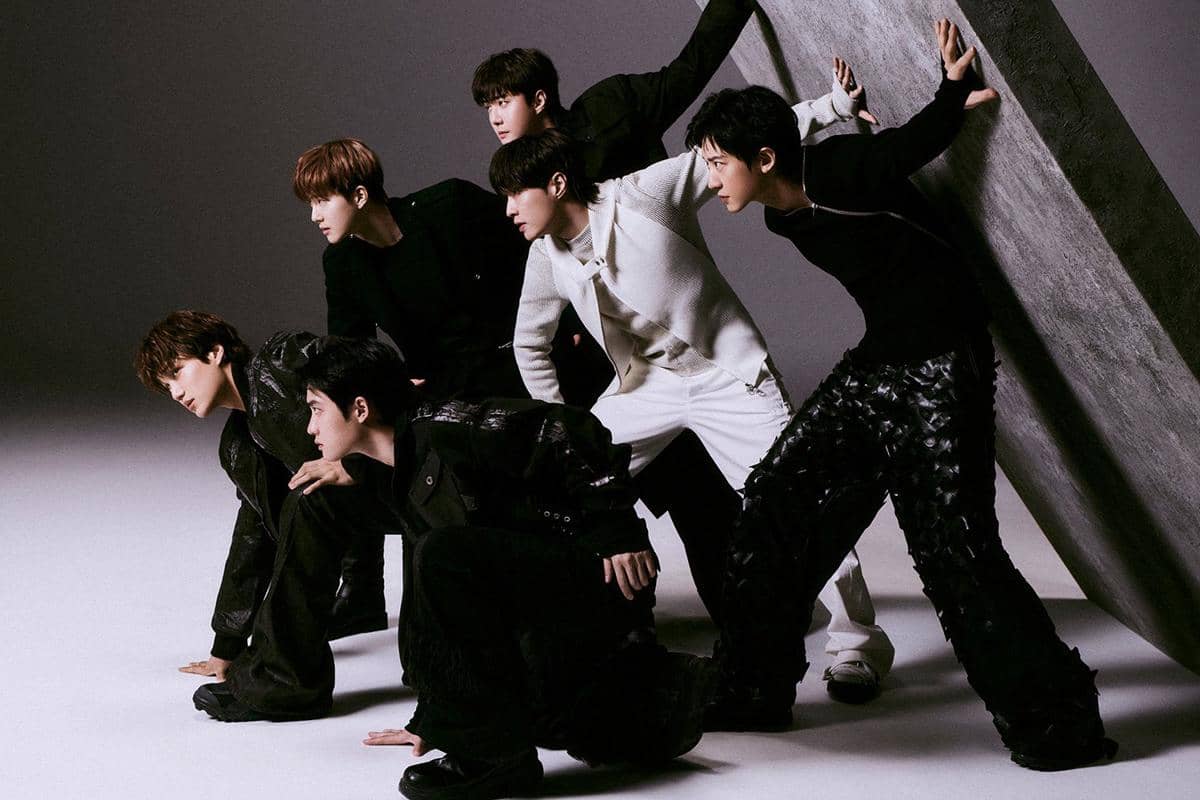 EXO.