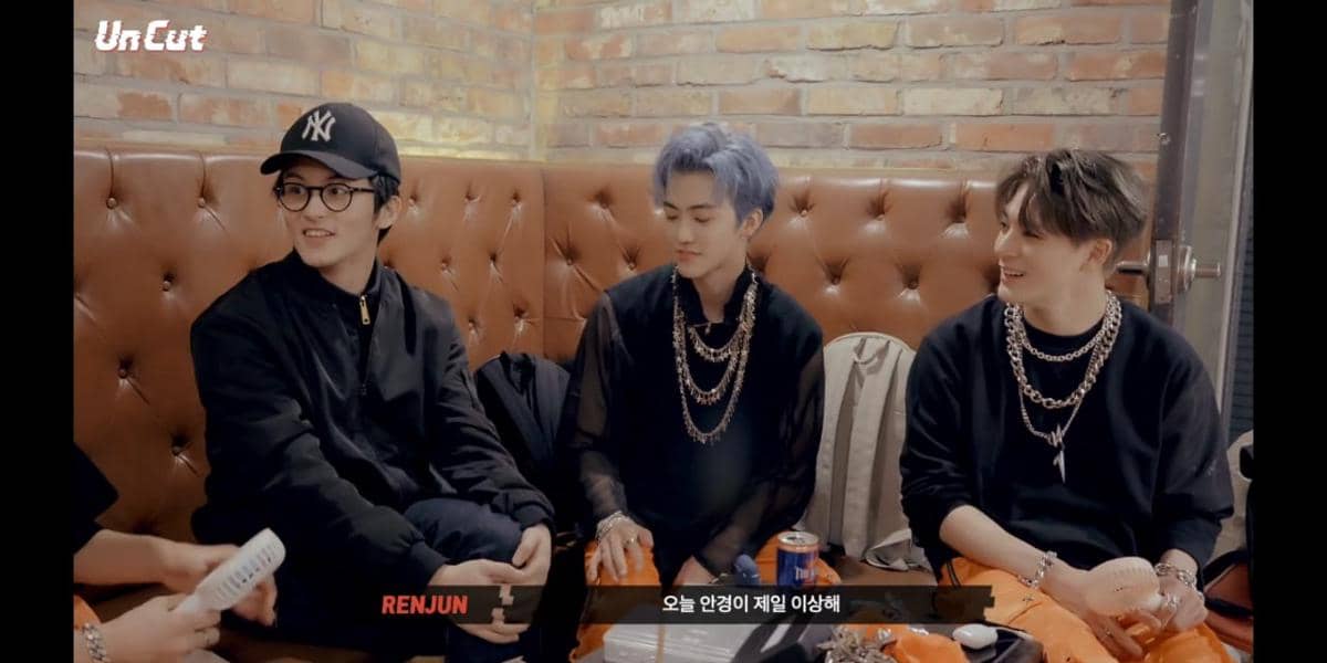 Potret Mark lee datang ke lokasi syuting NCT DREAM