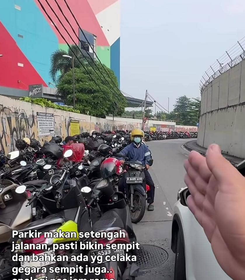 Pramono Akan Rapikan Parkir Liar di Kawasan MRT Lebak Bulus 