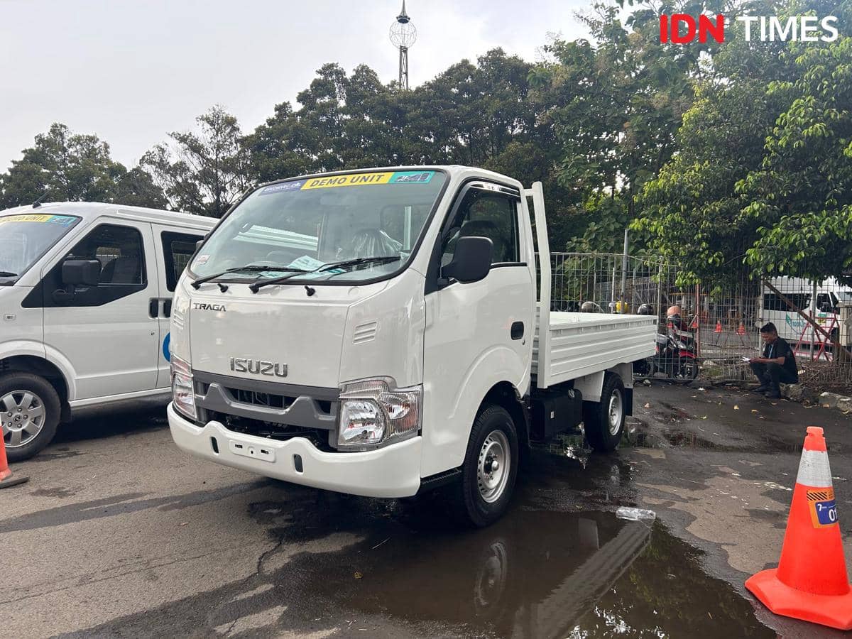 Mencoba Isuzu Traga AC di GIICOMVEC 2026, Kabinnya Lebih Nyaman!