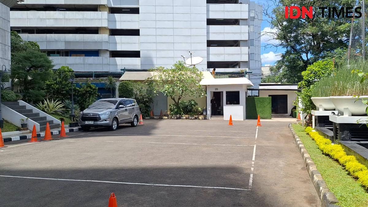 Suasana Gedung Mahkamah Konstitusi (MK), Jakarta Pusat, Jumat (10/4/2026) (IDN Times/Yosafat Diva Bayu Wisesa) 