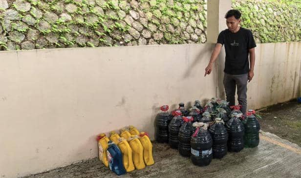 Geger, Ratusan Liter BBM Subsidi Ditimbun Pakai Galon di Sukabumi