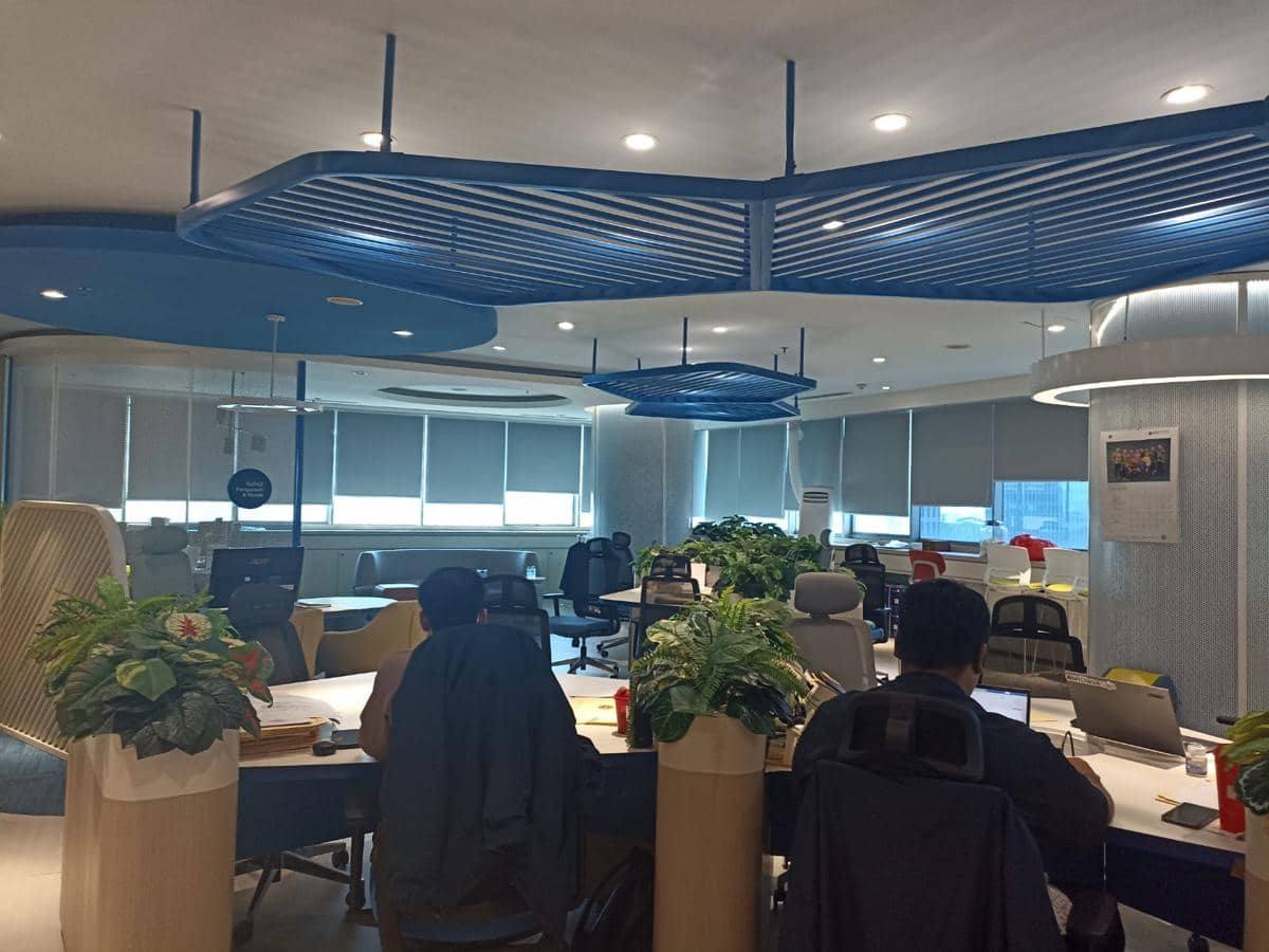 Suasana WFH ASN Pemprov DKI Jakarta Jumat (10/4/2026). (IDN Times/Dini Suciatiningrum)