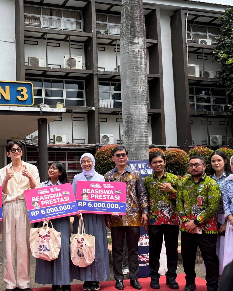 Ji Chang Wook bagikan beasiswa di SMAN 3 Jakarta