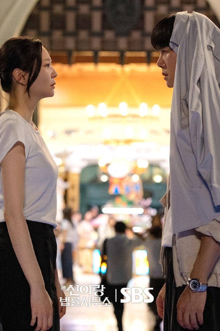 still cuts Phantom Lawyer 