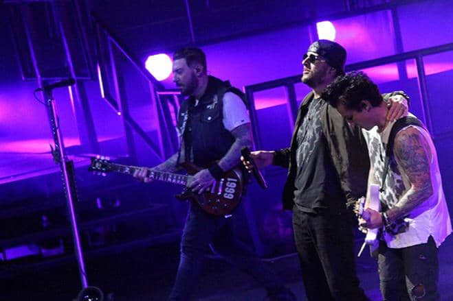 Avenged Sevenfold saat konser di Italia