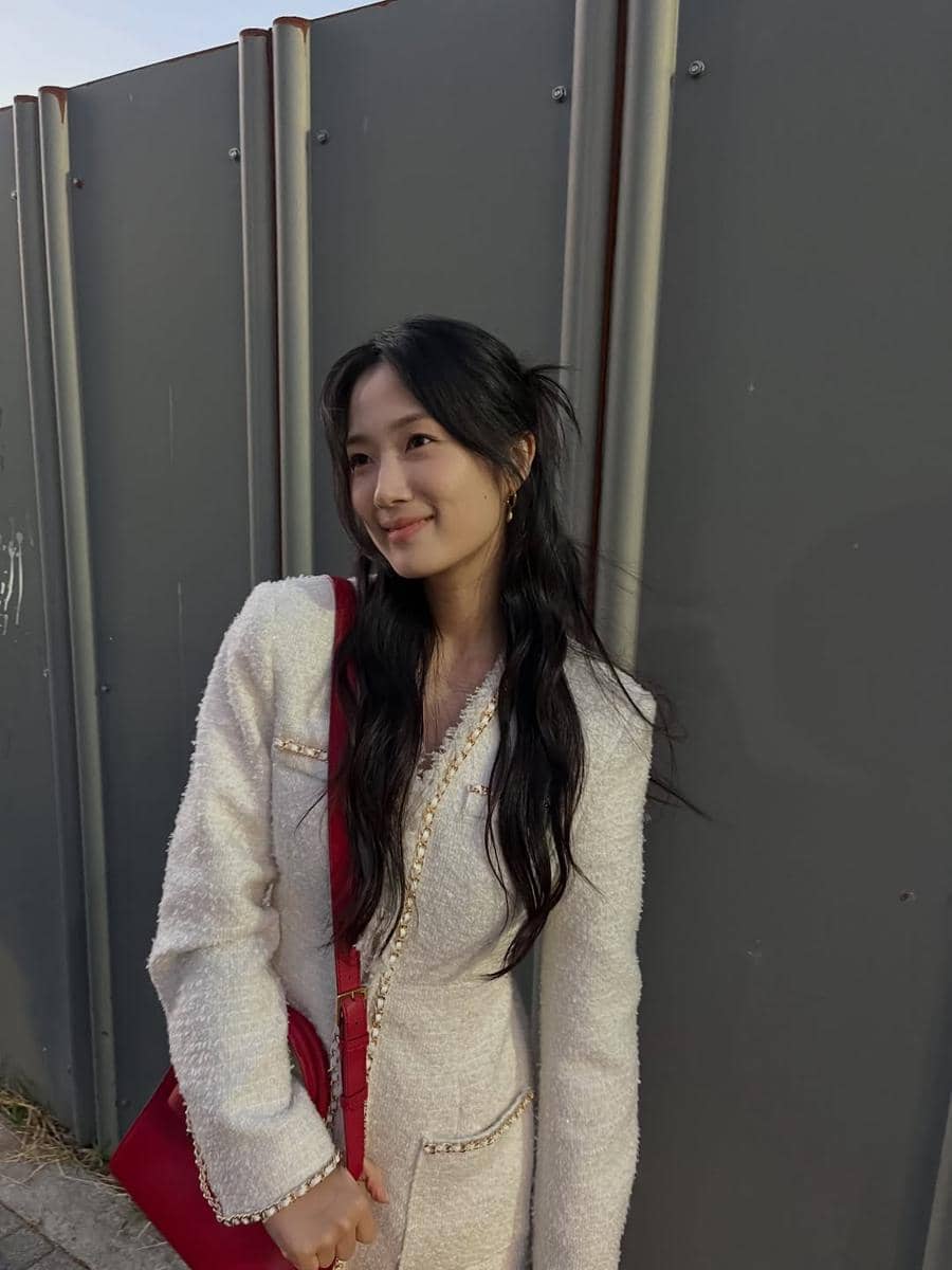 inspirasi style ala Kim Hye Yoon