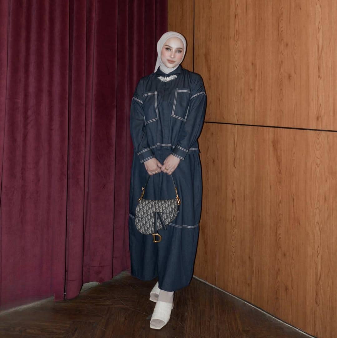 OOTD ke Kafe ala Dinan Fajrina