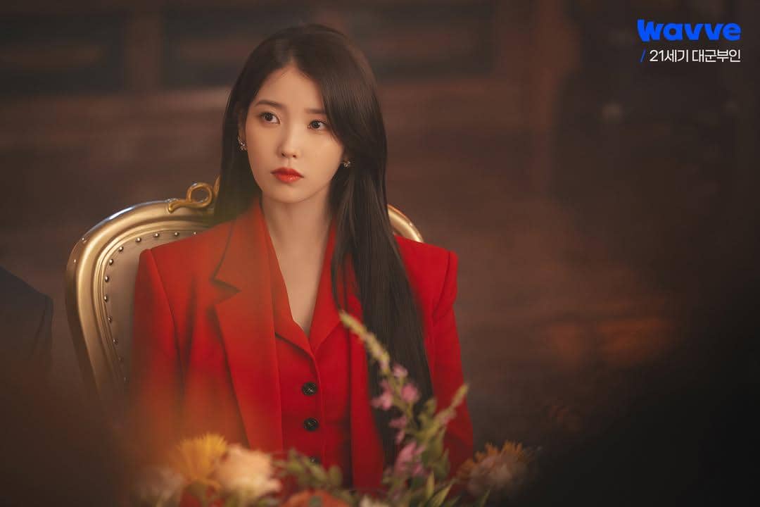IU dalam drakor Perfect Crown 