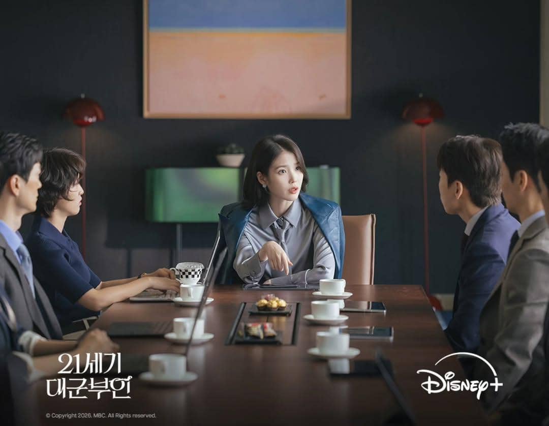 IU dalam drakor Perfect Crown 