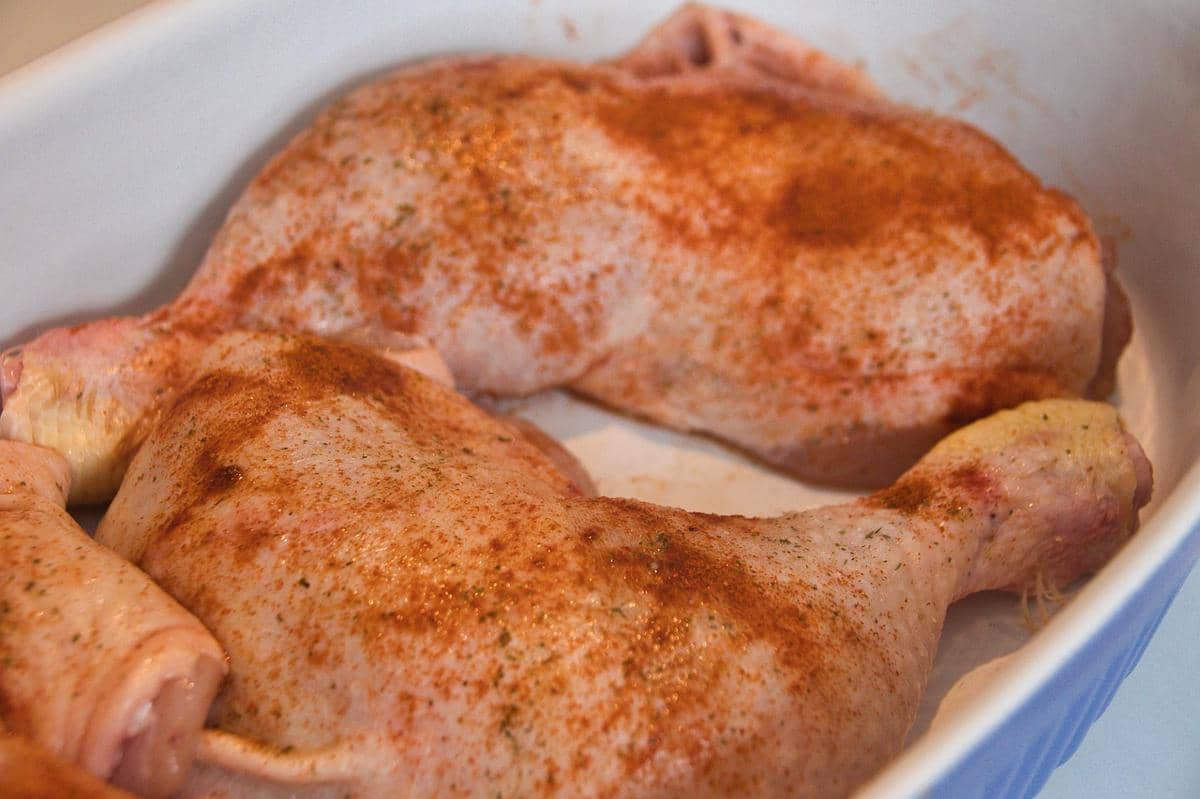 ilustrasi marinasi daging ayam