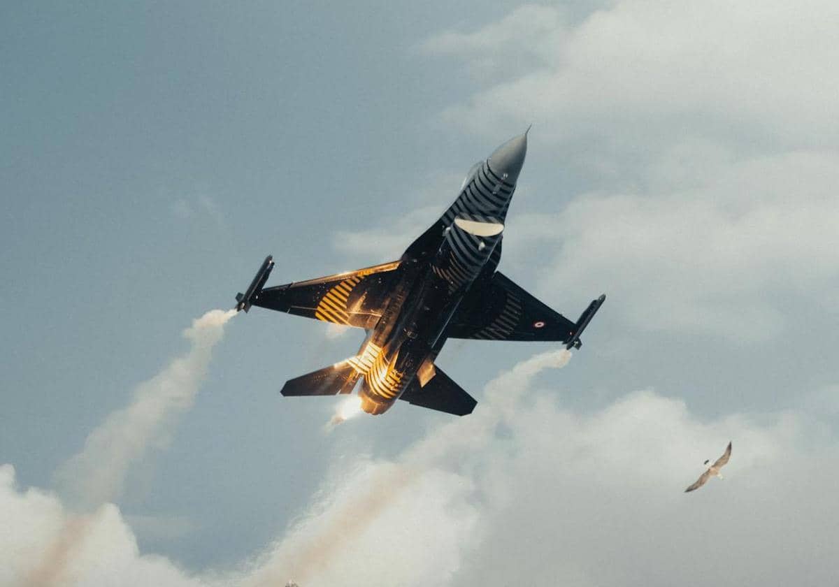 Israel Ngaku Sudah Luncurkan Lebih dari 10.800 Serangan Udara ke Iran