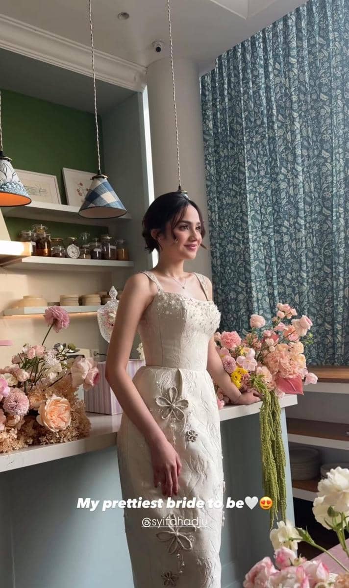gaya Syifa Hadju di Bridal Luncheon