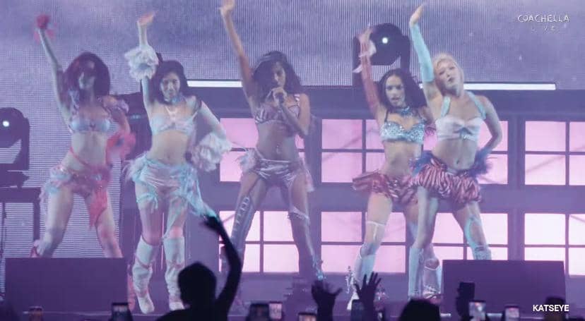 KATSEYE di Coachella Valley Music and Arts Festival 2026