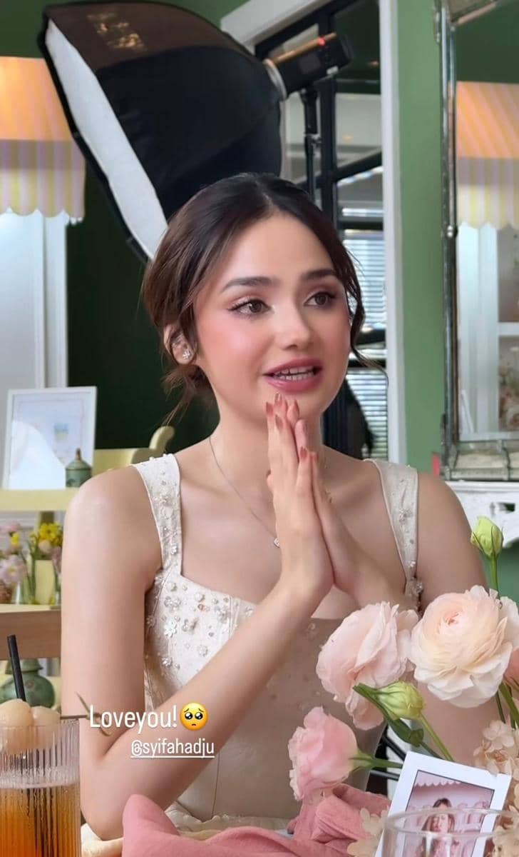 gaya Syifa Hadju di Bridal Luncheon