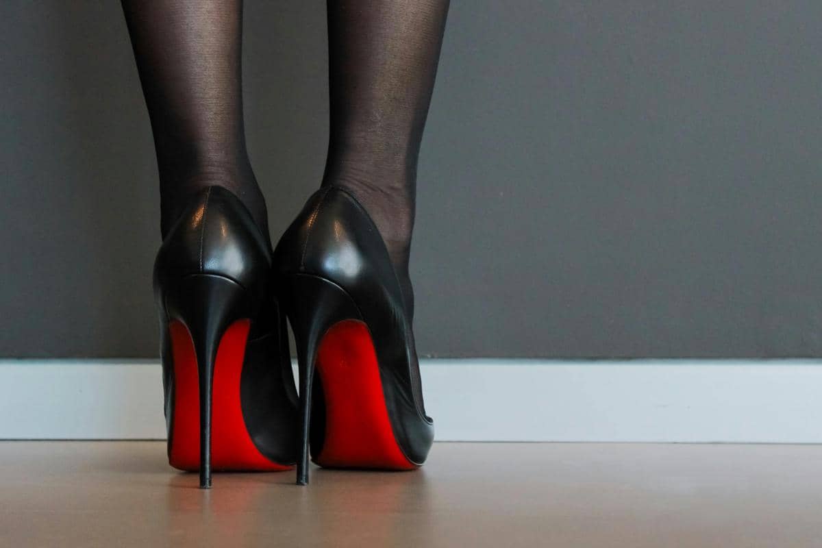 10 Sepatu Louboutin Termahal, Ide Kado Mewah untuk Pasanganmu