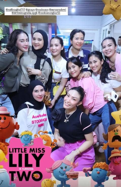 Deretan Artis di Ulang Tahun ke-2 Lily (instagram.com/raffinagita1717)