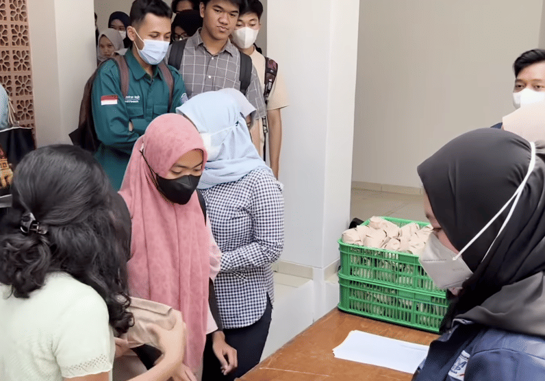 undip, food truck undip, maksi undip, makan siang gratis