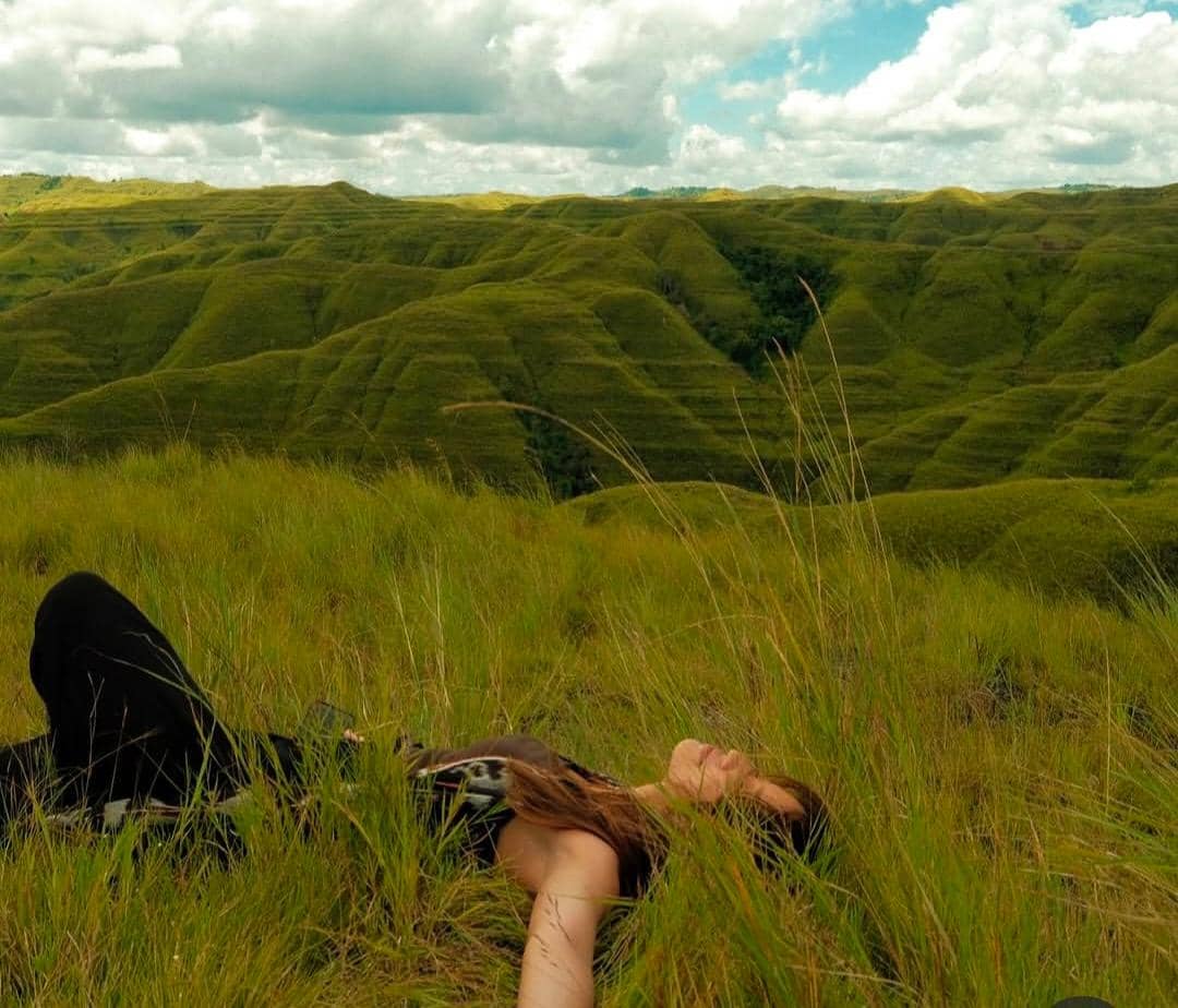 Bella Graceva liburan di Sumba, NTT