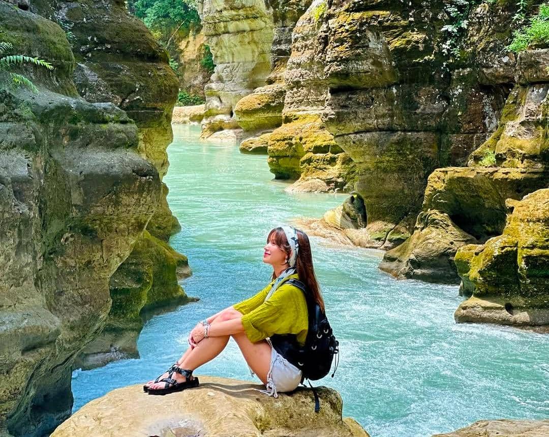 Bella Graceva liburan di Sumba, NTT