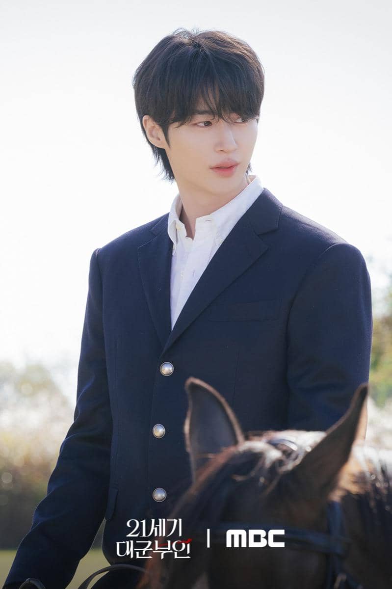 still cuts Perfect Crown