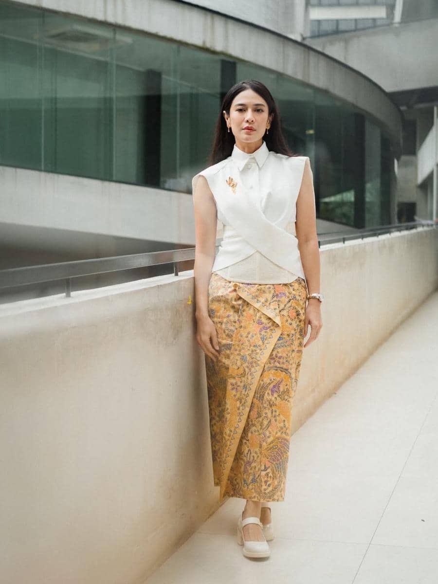 kebaya untuk Hari Kartini ala Dian Sastro