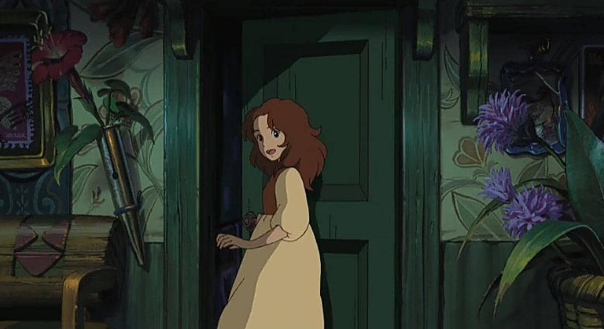 pintu kamar Arrietty dari dalam rumah dalam film The Secret World of Arrietty