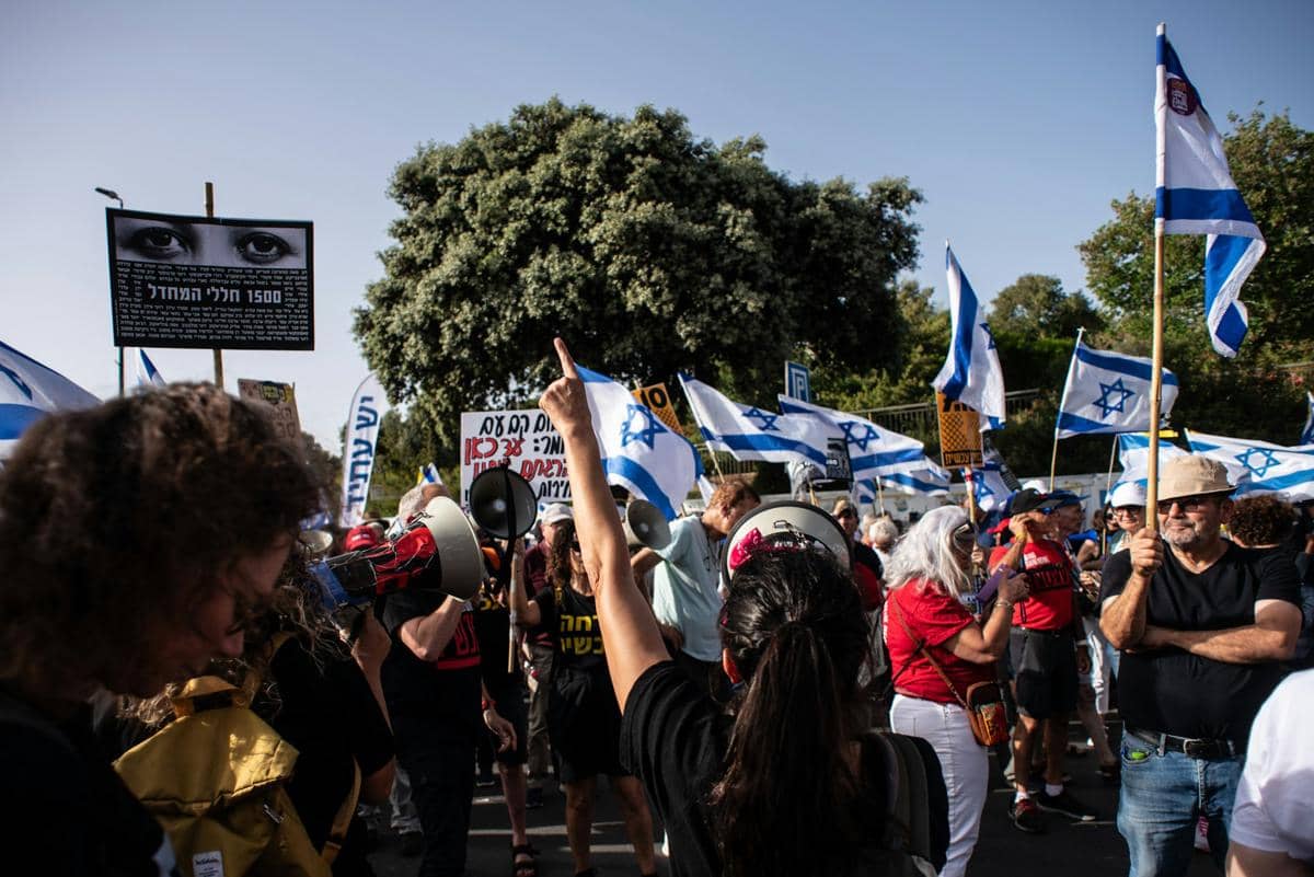 Ribuan Warga Israel Demo, Protes Perang Iran